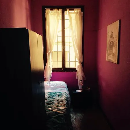 Emeralds Guesthouse Pensión